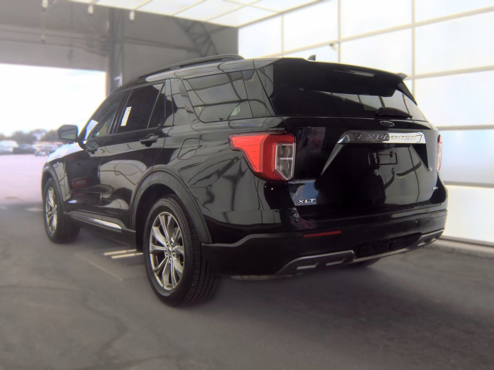 FORD EXPLORER - 9
