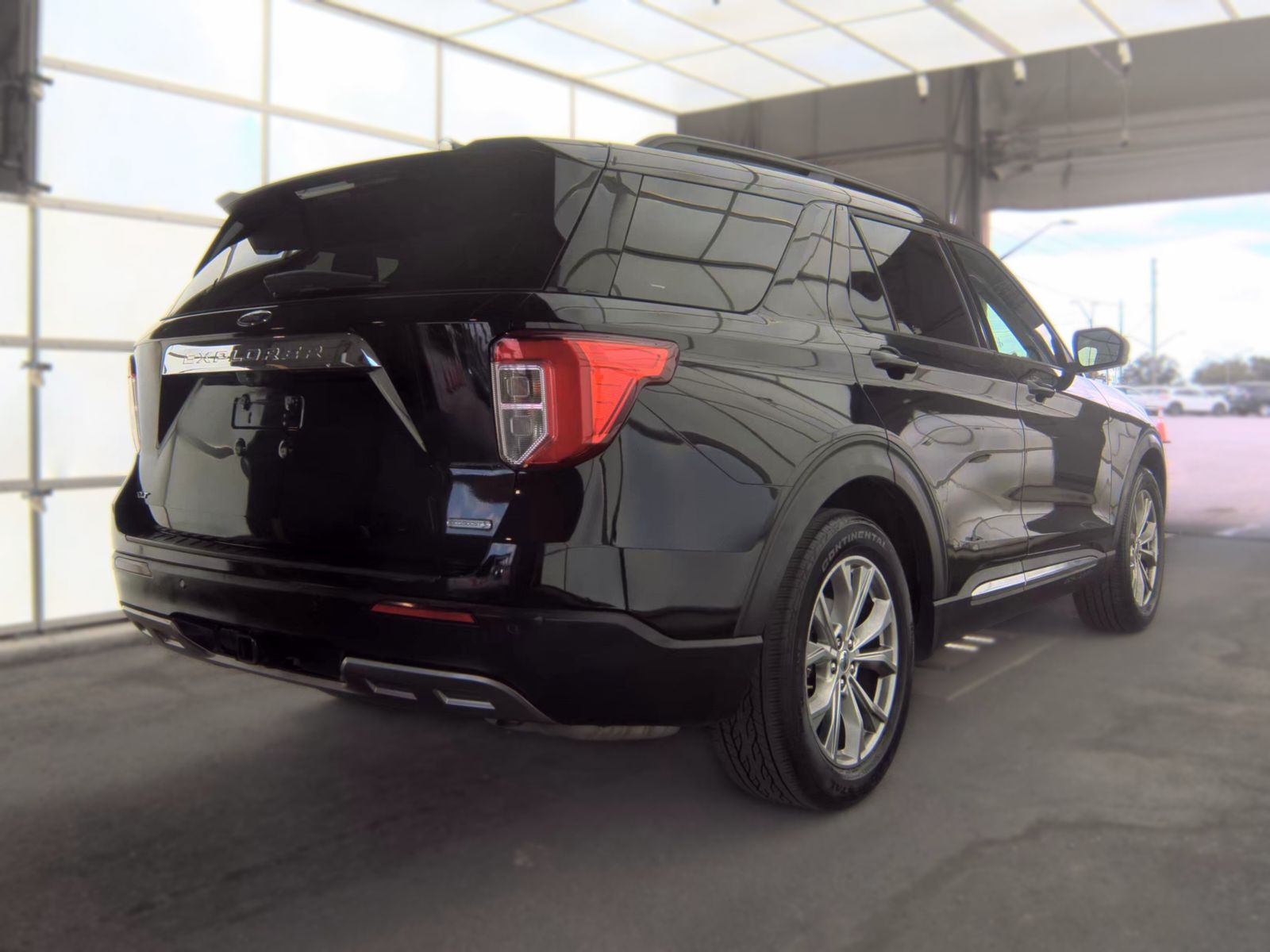 FORD EXPLORER - 6