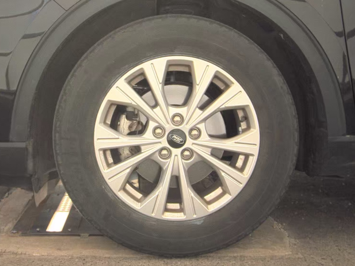 FORD ESCAPE - 10