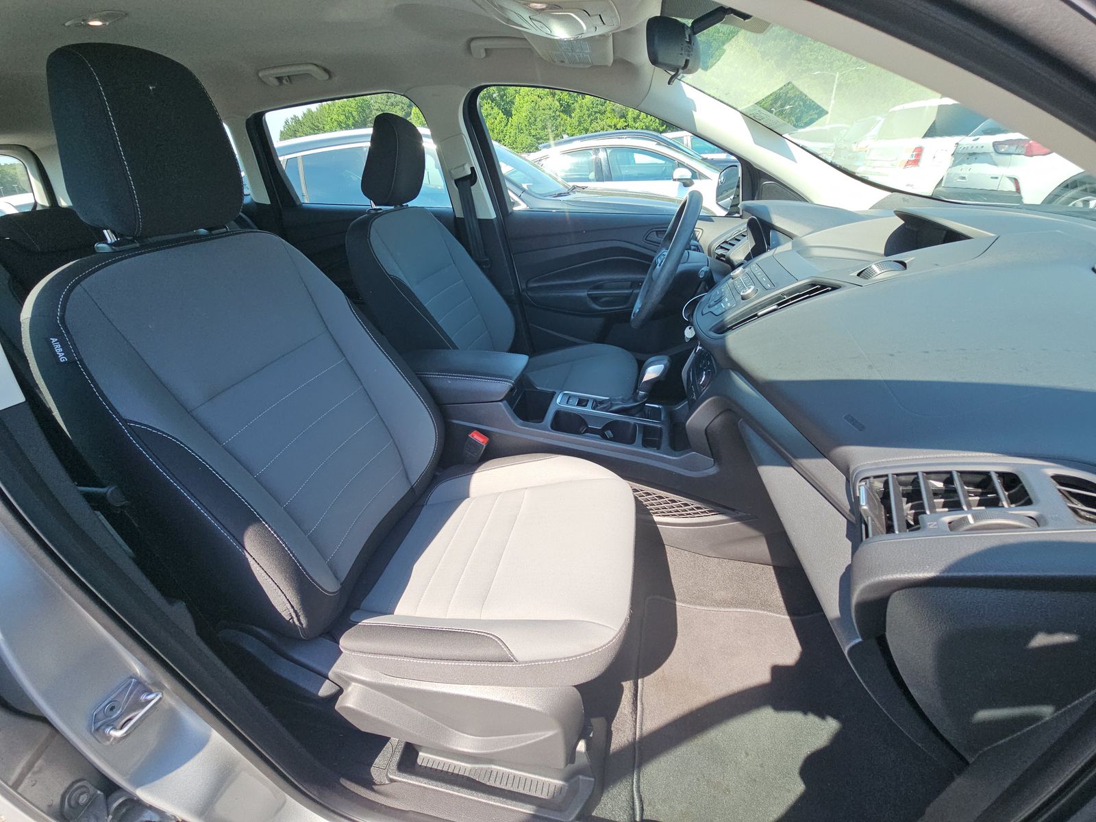 FORD ESCAPE - 9