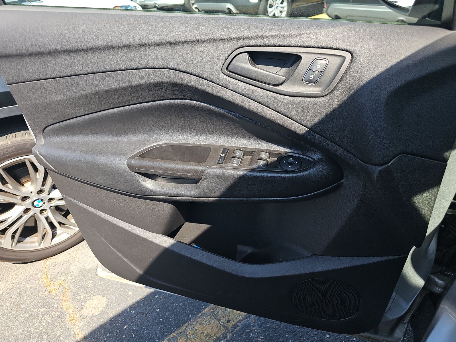 FORD ESCAPE - 10