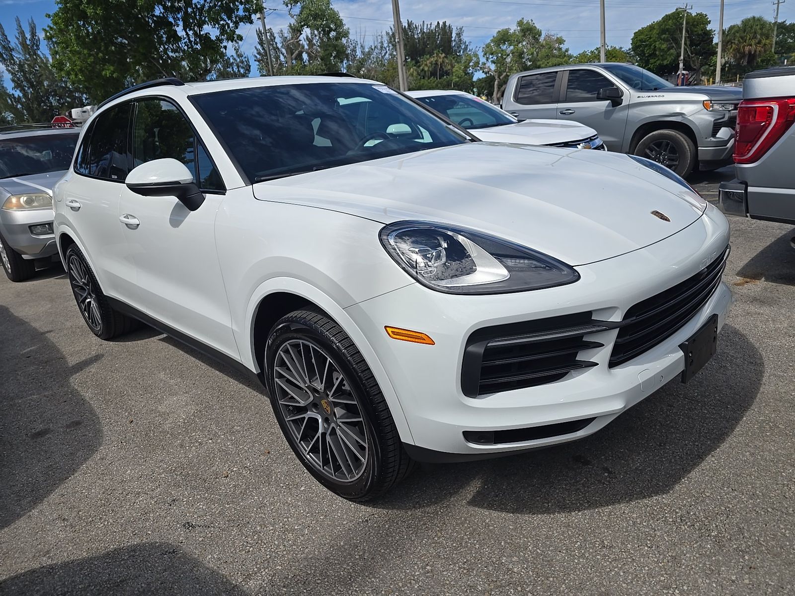 PORSCHE CAYENNE - 4
