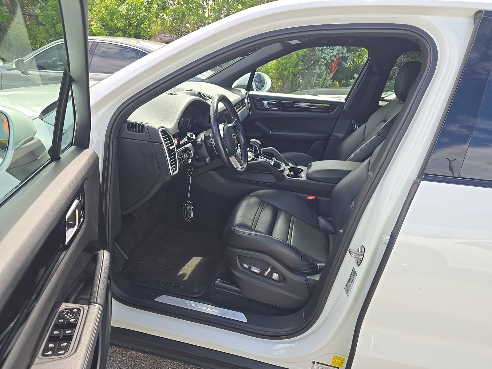 PORSCHE CAYENNE - 8