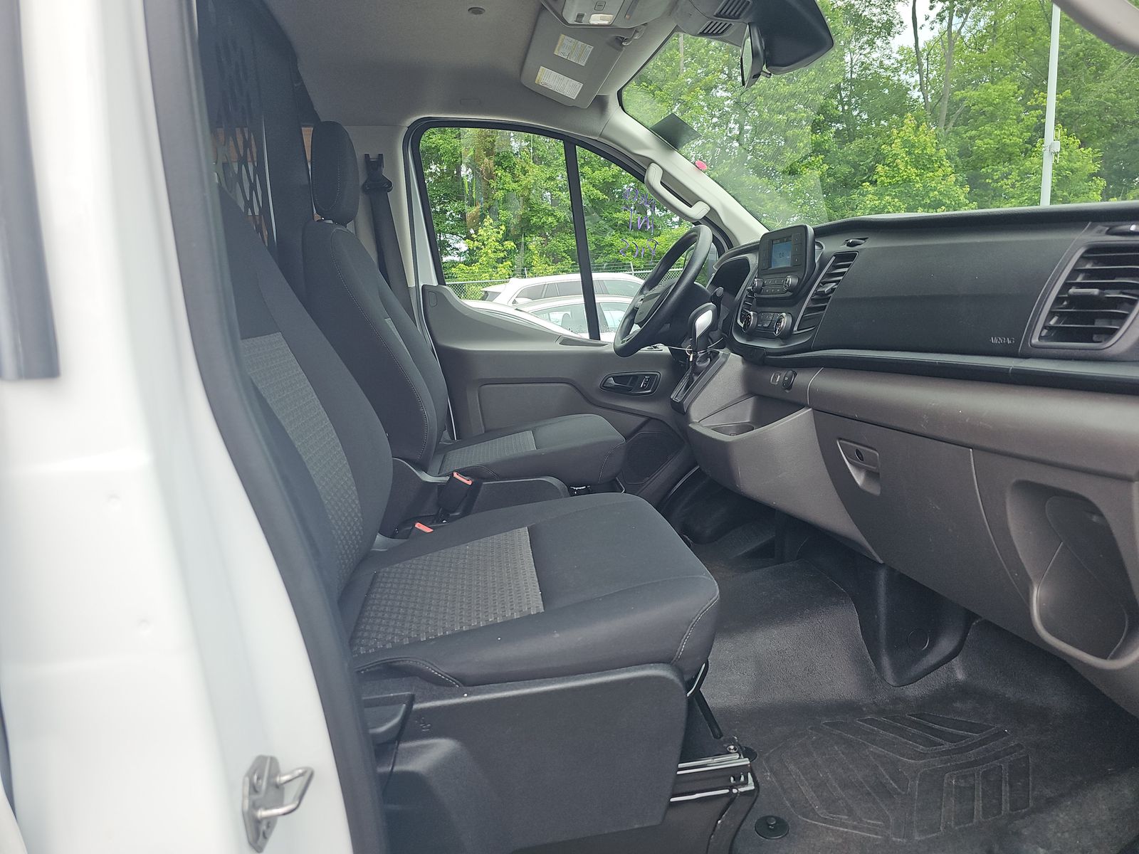 FORD TRANSIT 250 - 9
