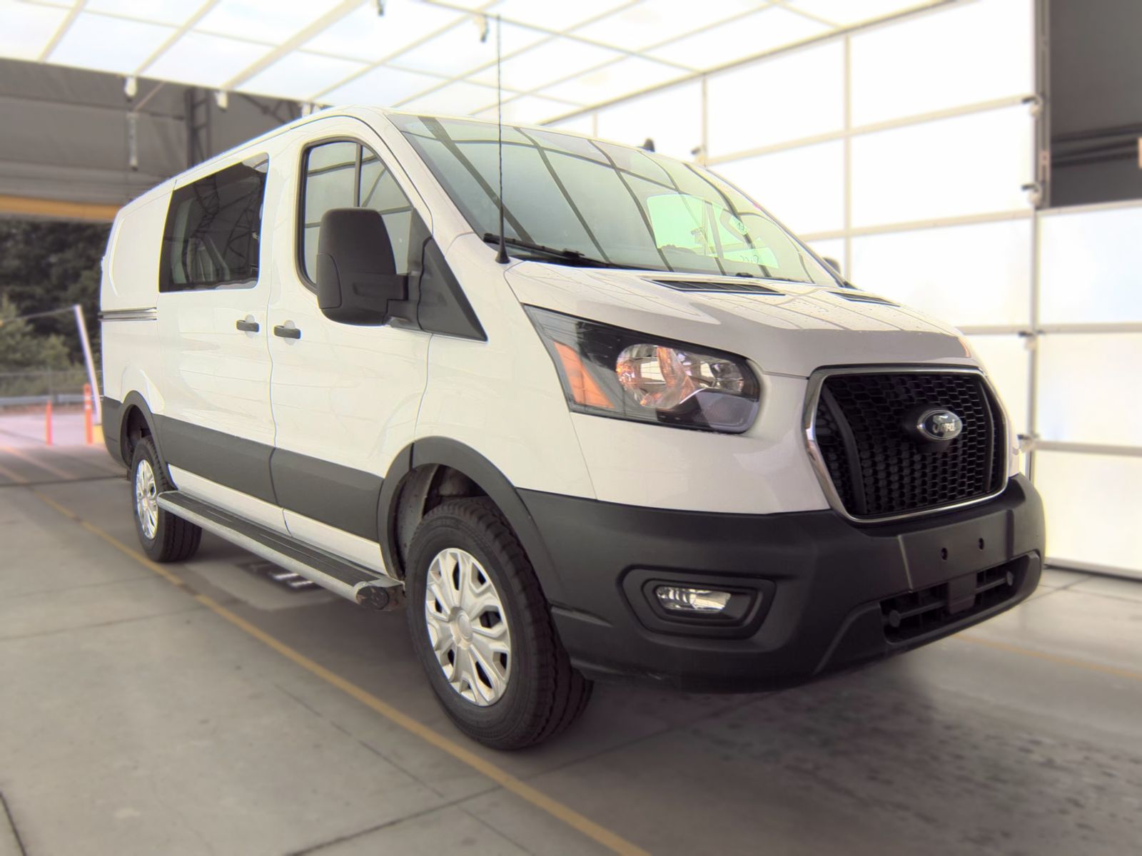 FORD TRANSIT 250 - 4