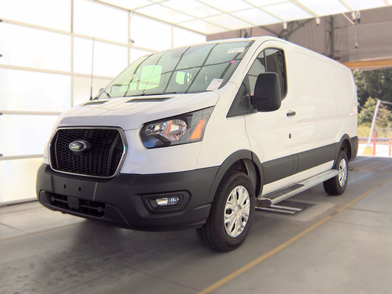 FORD TRANSIT 250 - 1