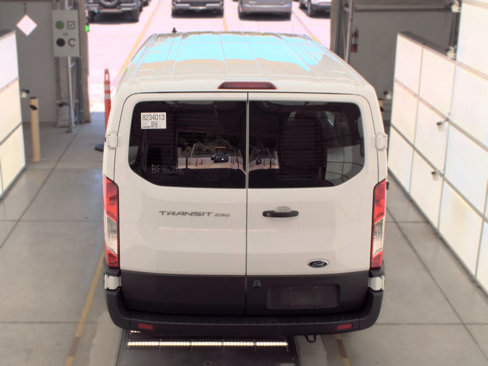 FORD TRANSIT 250 - 6