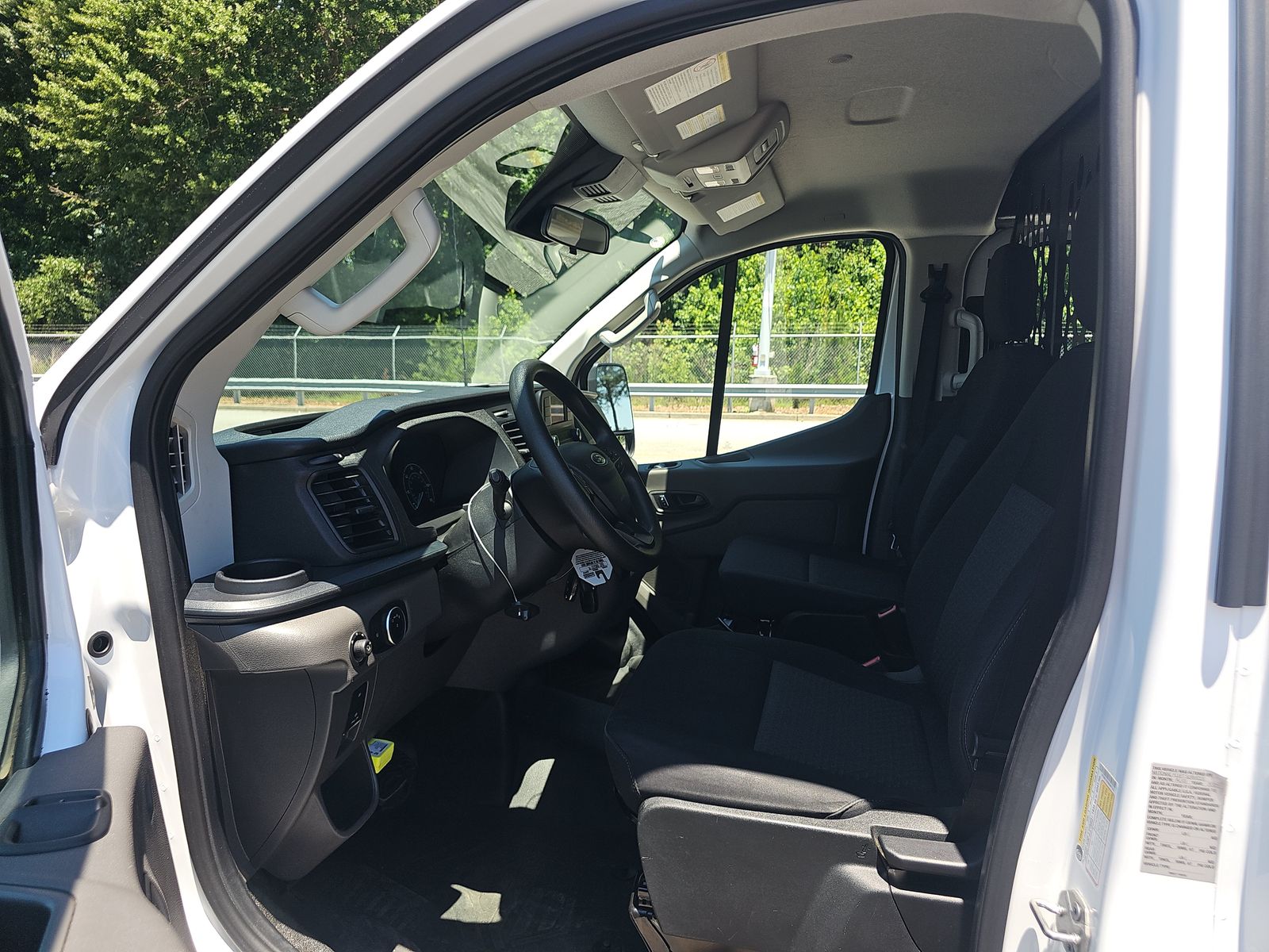 FORD TRANSIT 250 - 8
