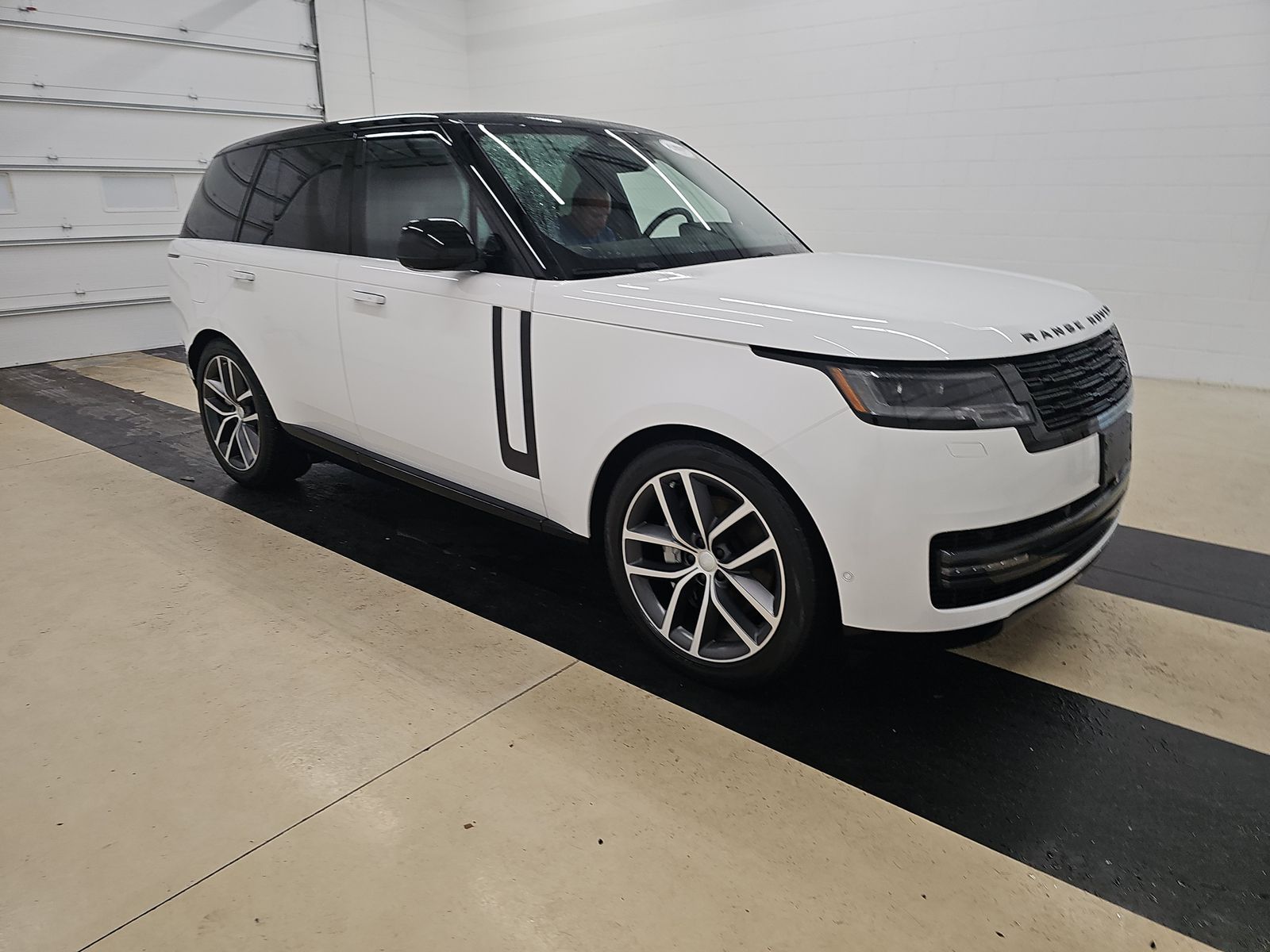2024 Land Rover Range Rover SE FWD