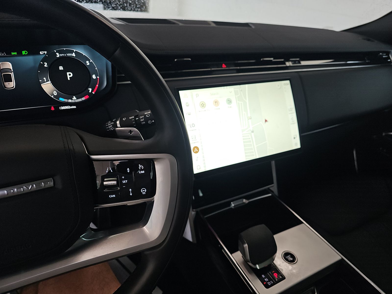 2024 Land Rover Range Rover SE FWD
