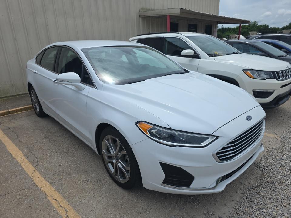 FORD FUSION - 4
