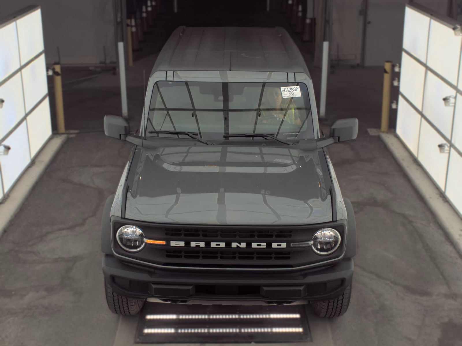 FORD BRONCO - 3
