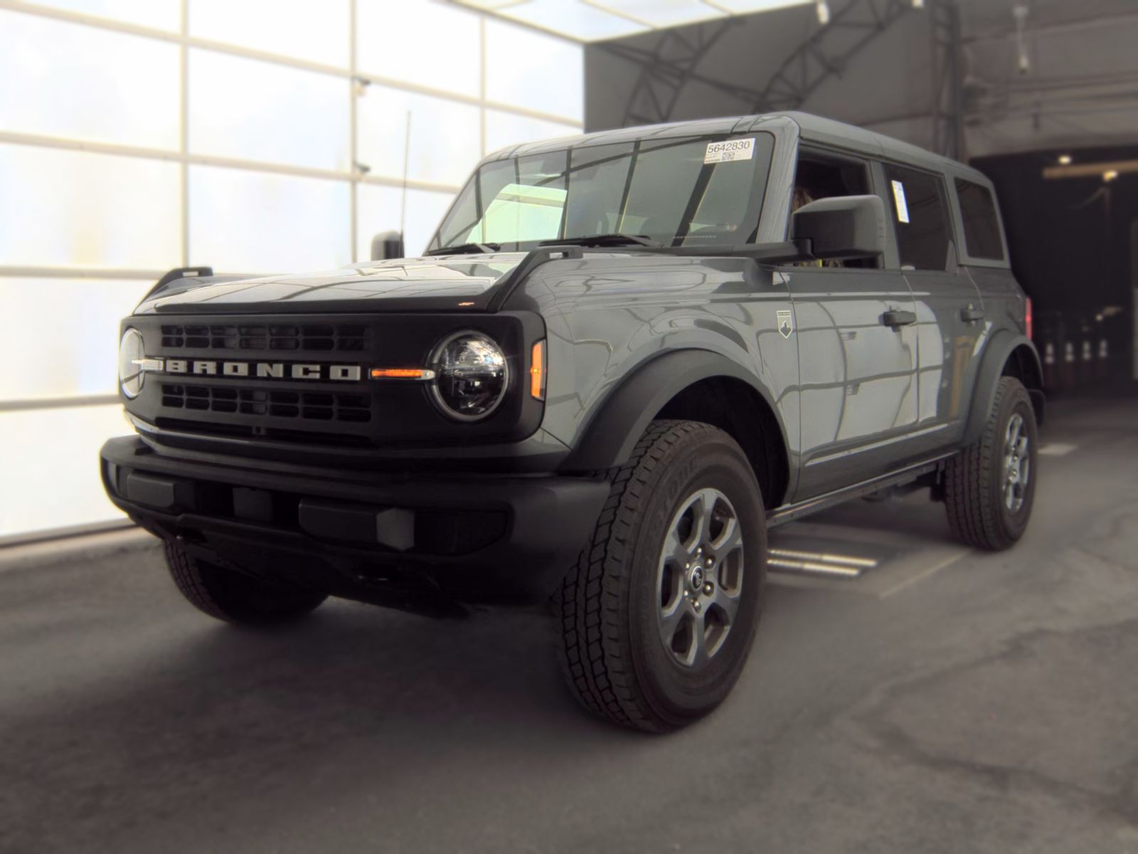 FORD BRONCO - 1
