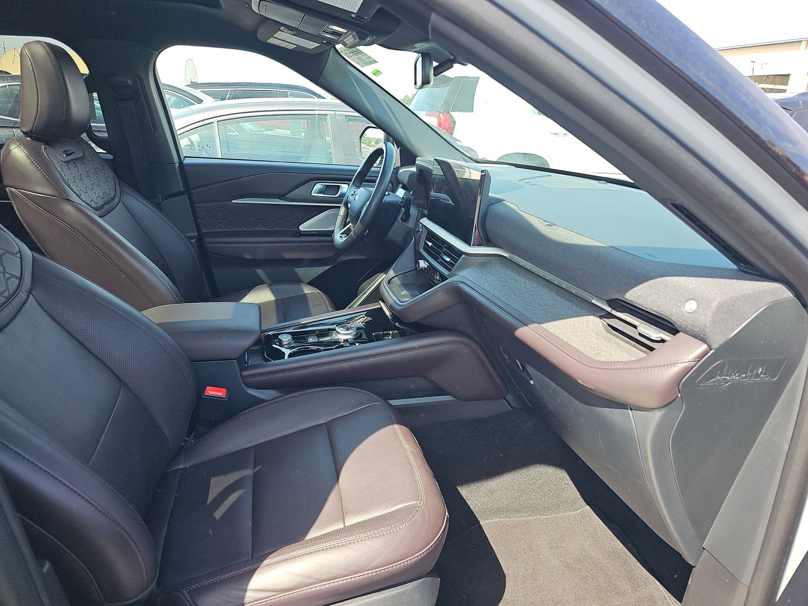 FORD EXPLORER - 9