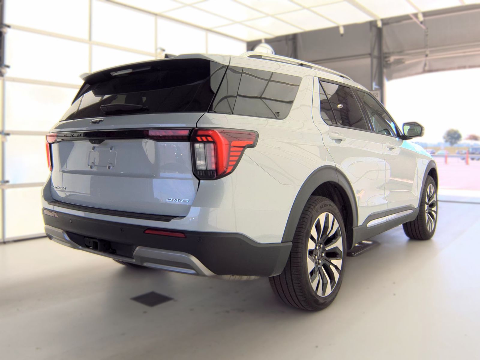 FORD EXPLORER - 5