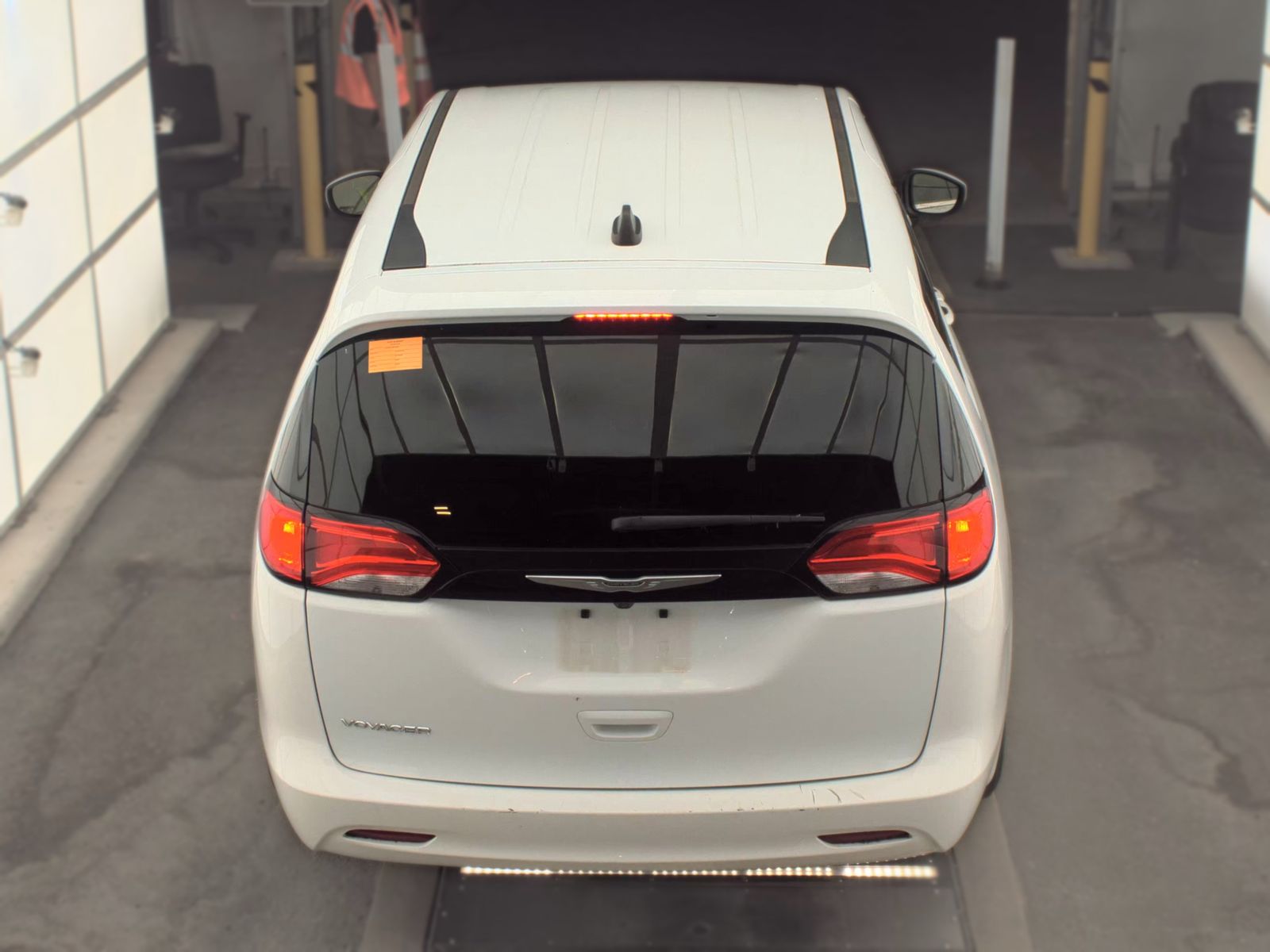 CHRYSLER VOYAGER - 6