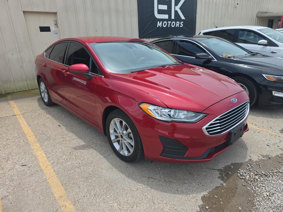 FORD FUSION - 4