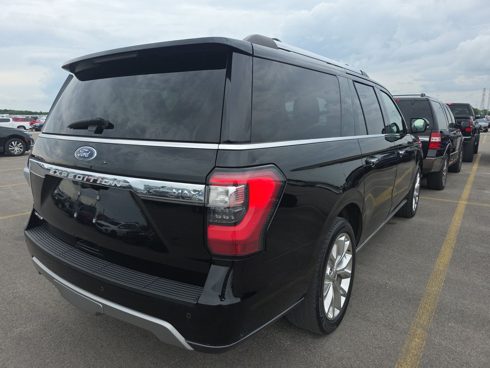 FORD EXPEDITION MAX - 5