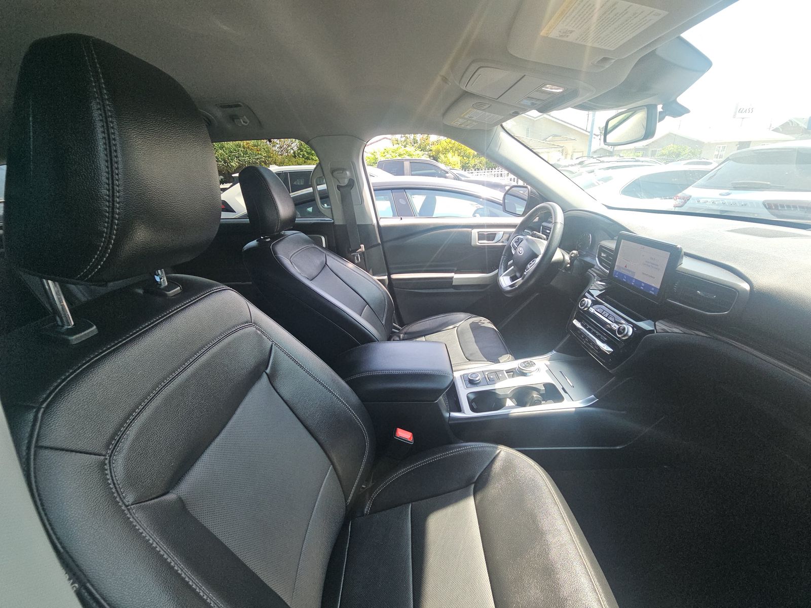 FORD EXPLORER - 9