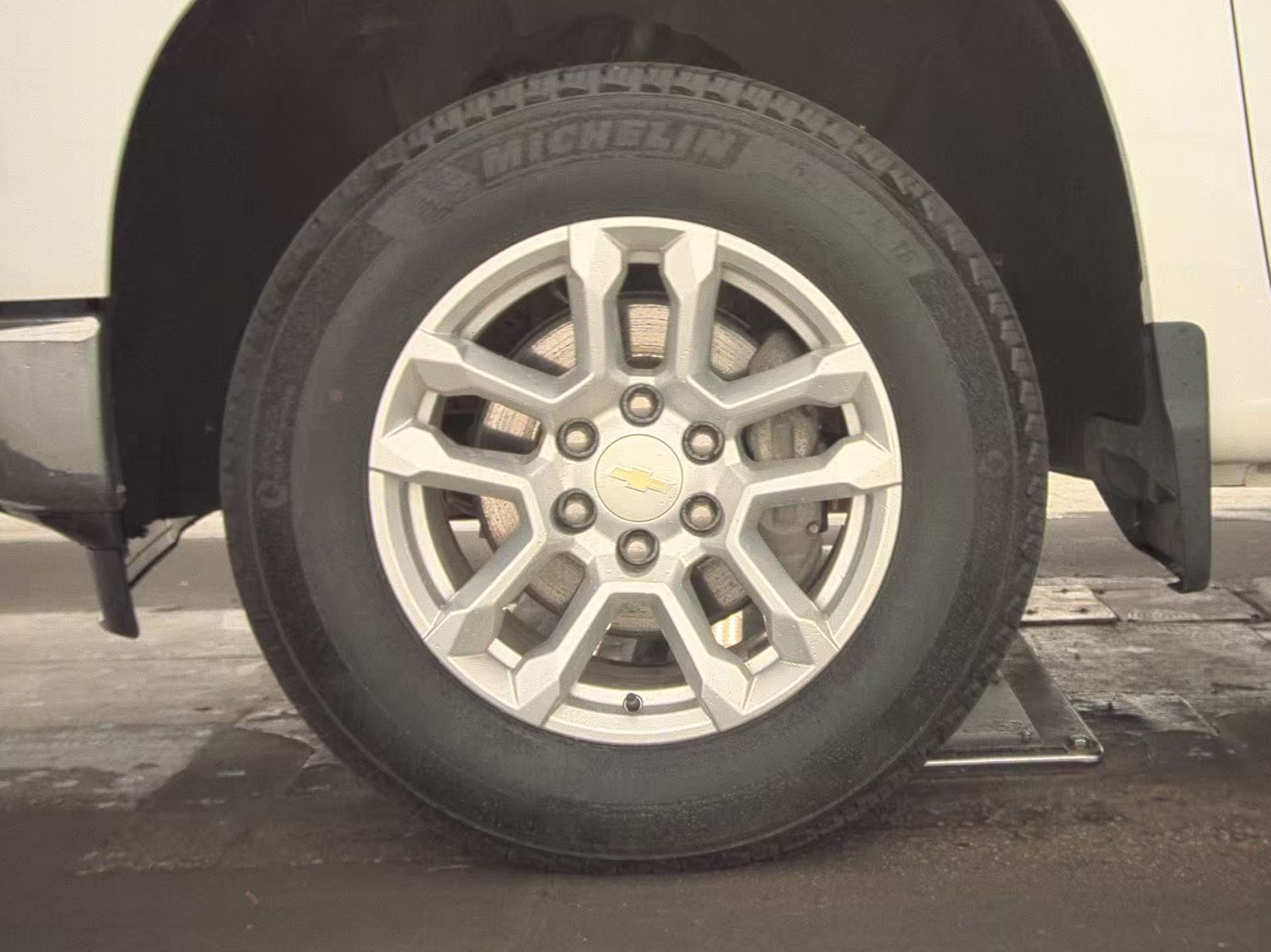 2023 Chevrolet Silverado 1500 LT AWD