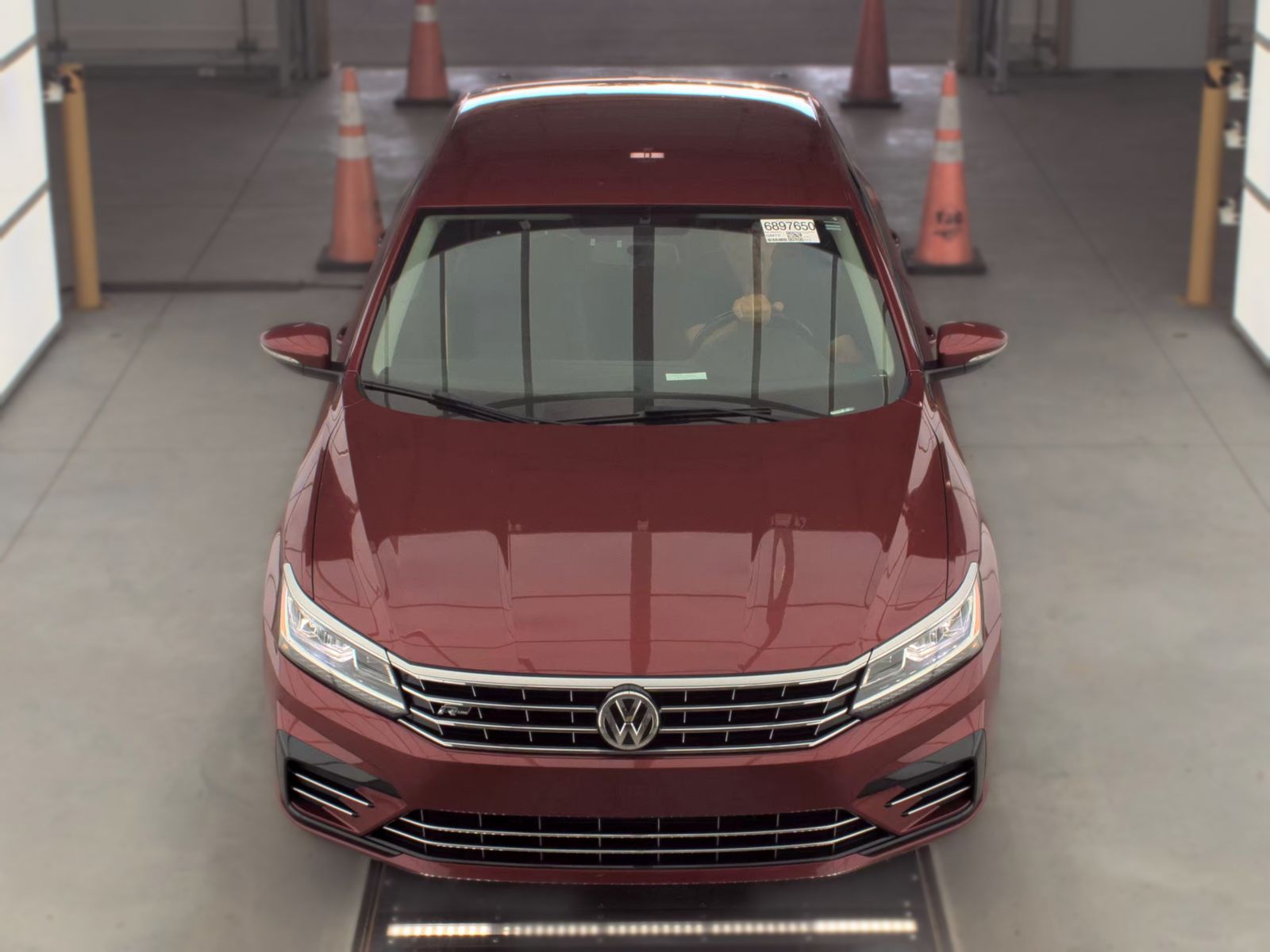 2018 Volkswagen Passat 2.0T R-Line FWD