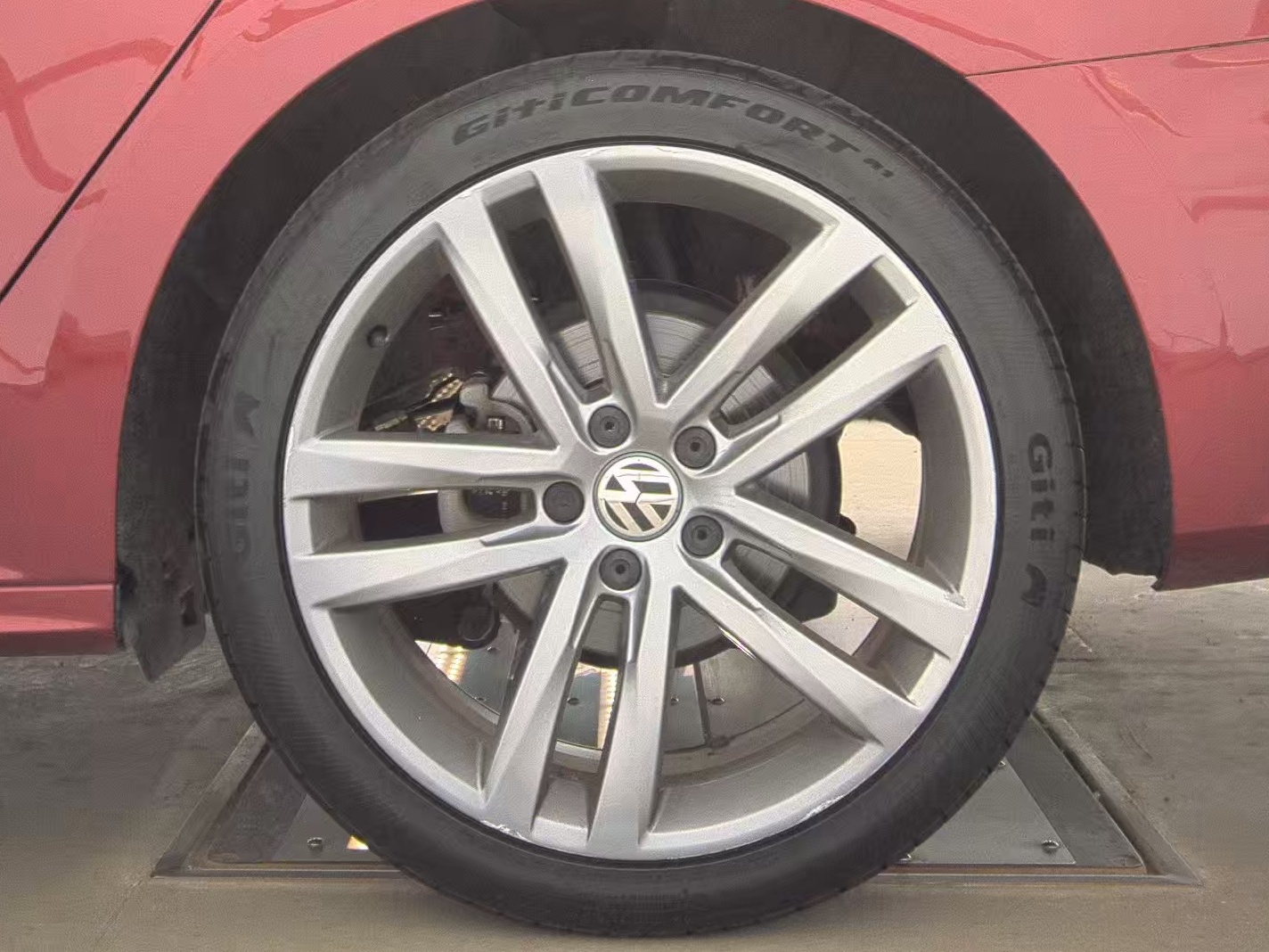 2018 Volkswagen Passat 2.0T R-Line FWD