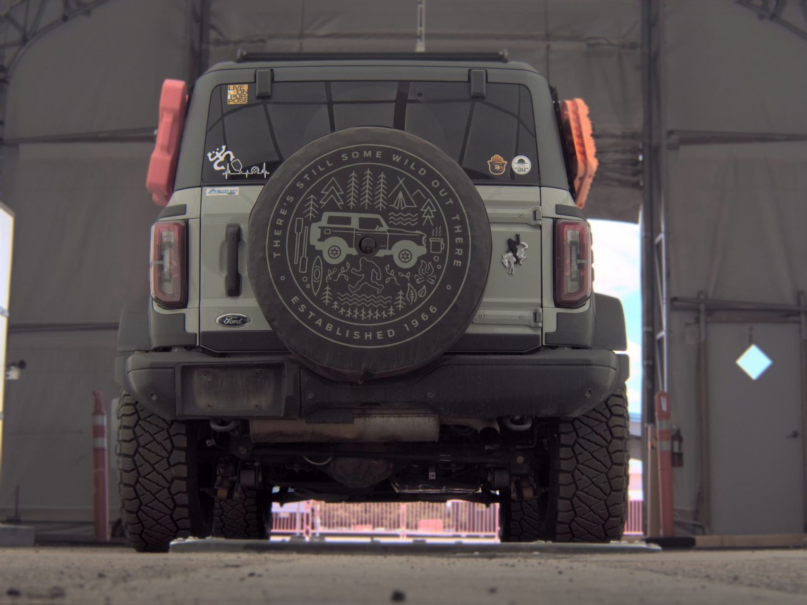 FORD BRONCO - 8