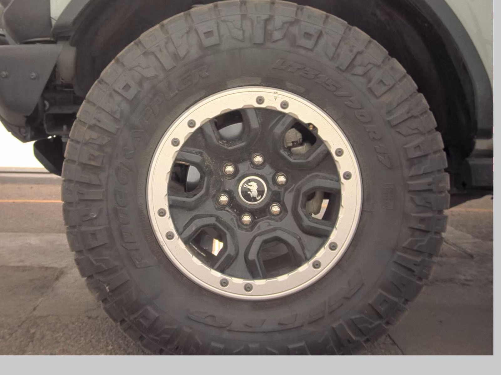 FORD BRONCO - 10