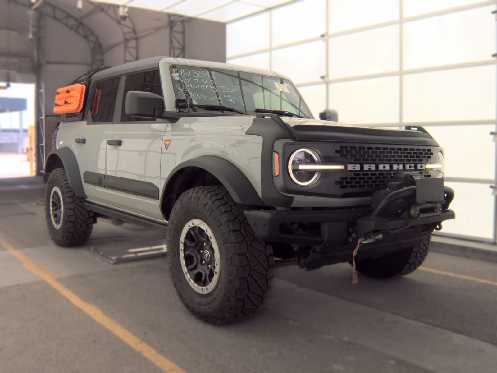 FORD BRONCO - 5
