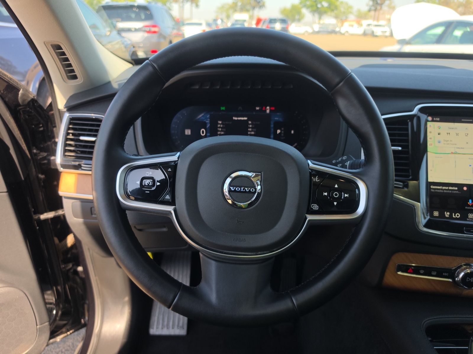 2025 Volvo XC90 B6 Plus FWD