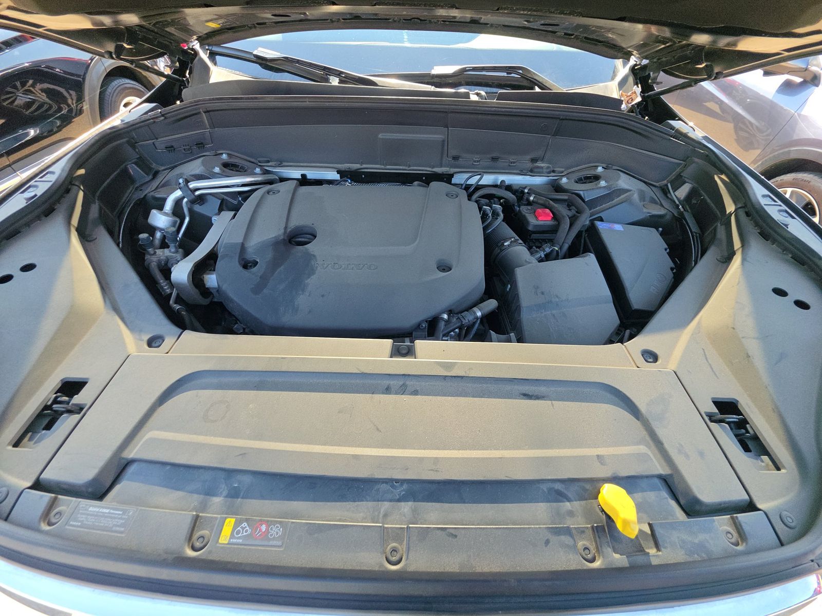 2025 Volvo XC90 B6 Plus FWD