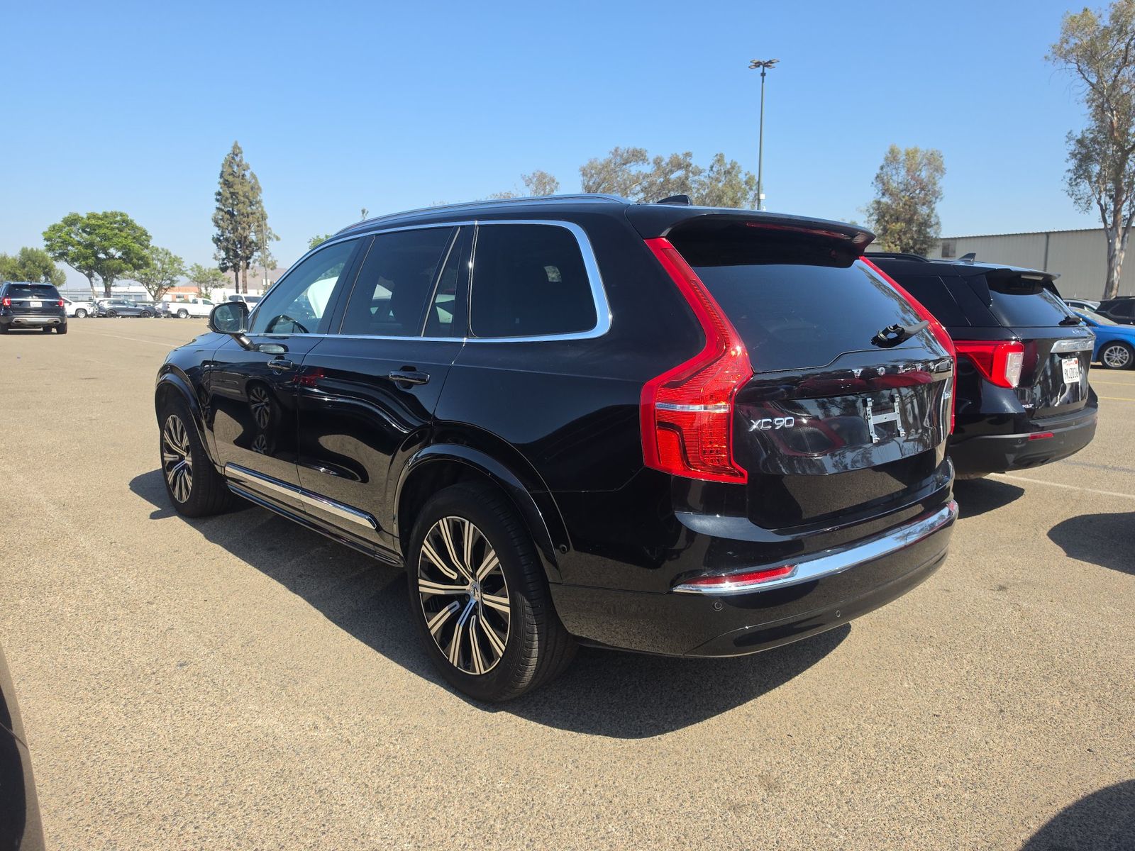 2025 Volvo XC90 B6 Plus FWD