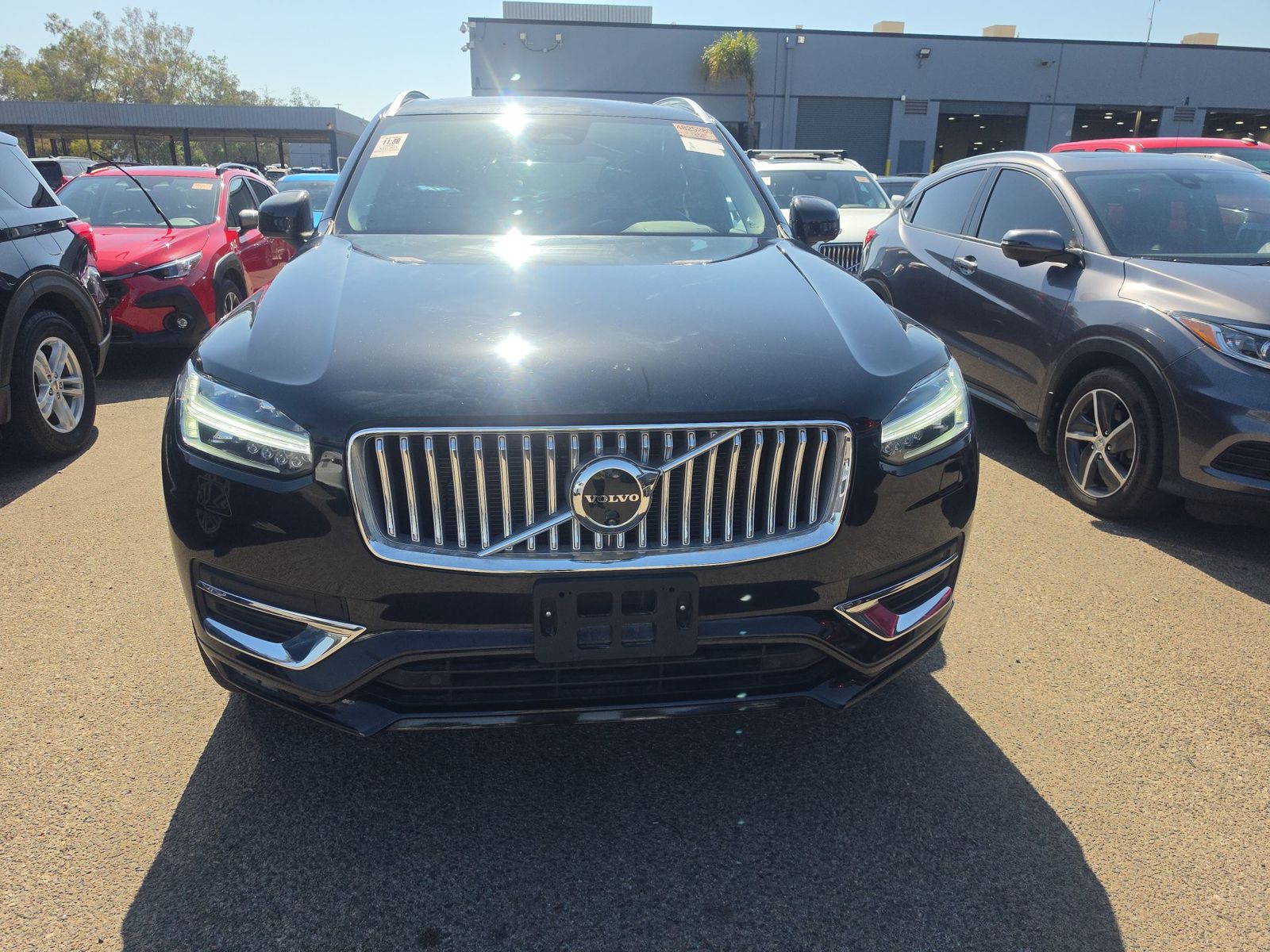 2025 Volvo XC90 B6 Plus FWD