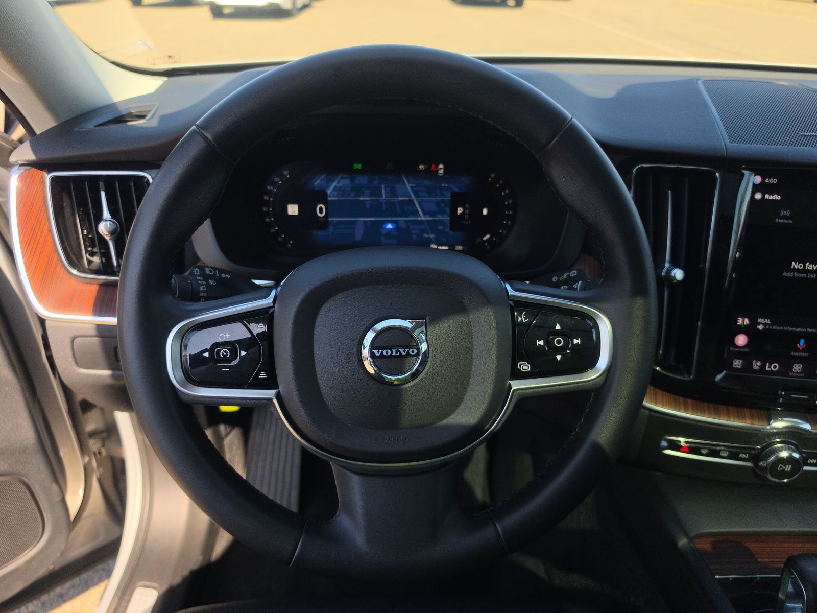 2023 Volvo XC60 B5 Plus AWD