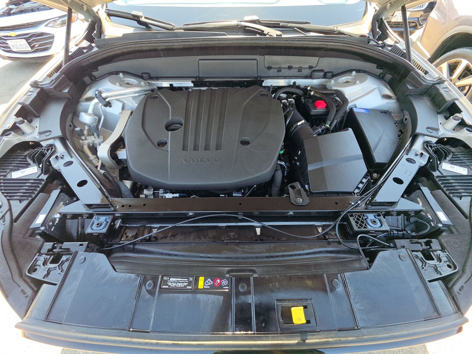2023 Volvo XC60 B5 Plus AWD