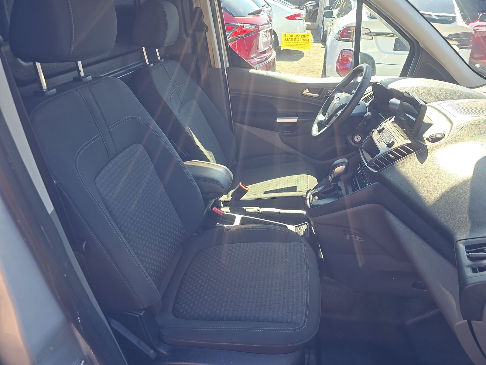 FORD TRANSIT CONNECT - 9