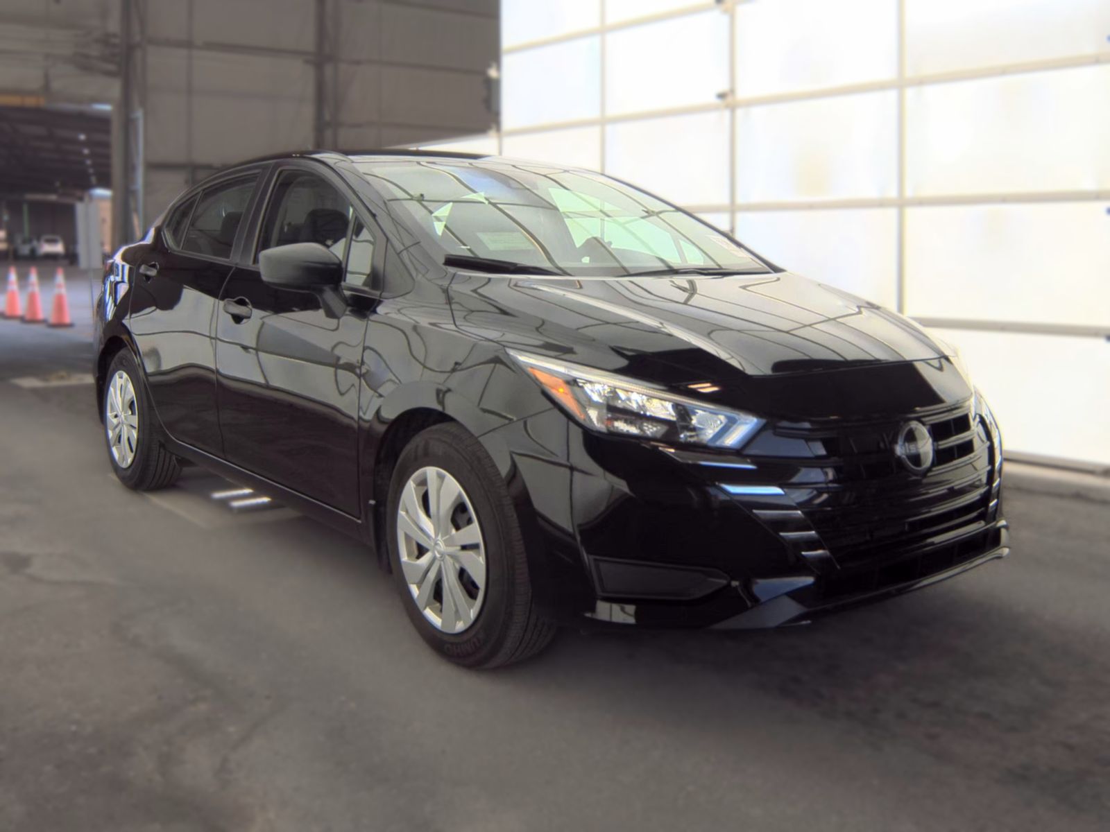 NISSAN VERSA - 5