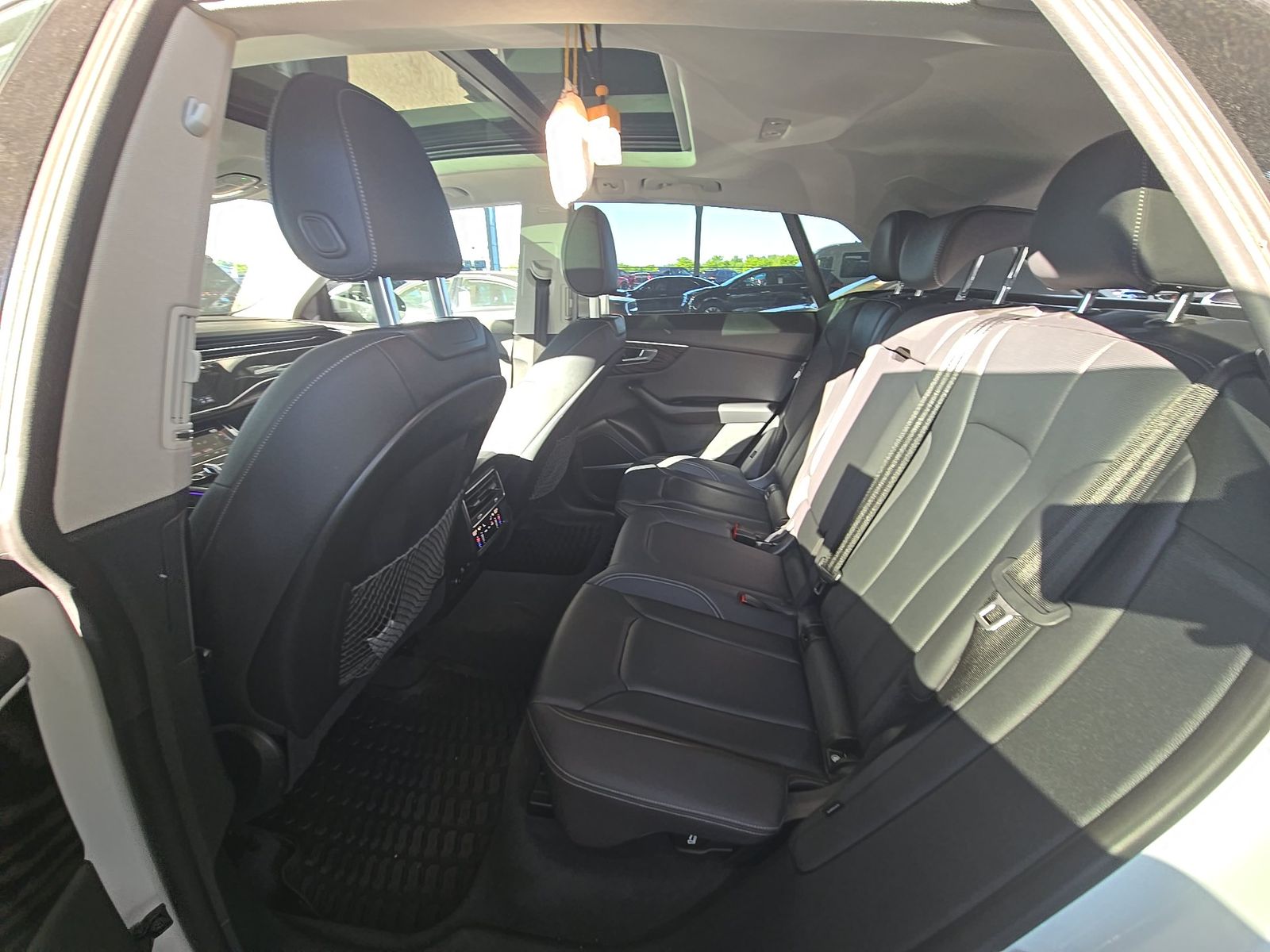 2022 Audi Q8 Premium Plus AWD