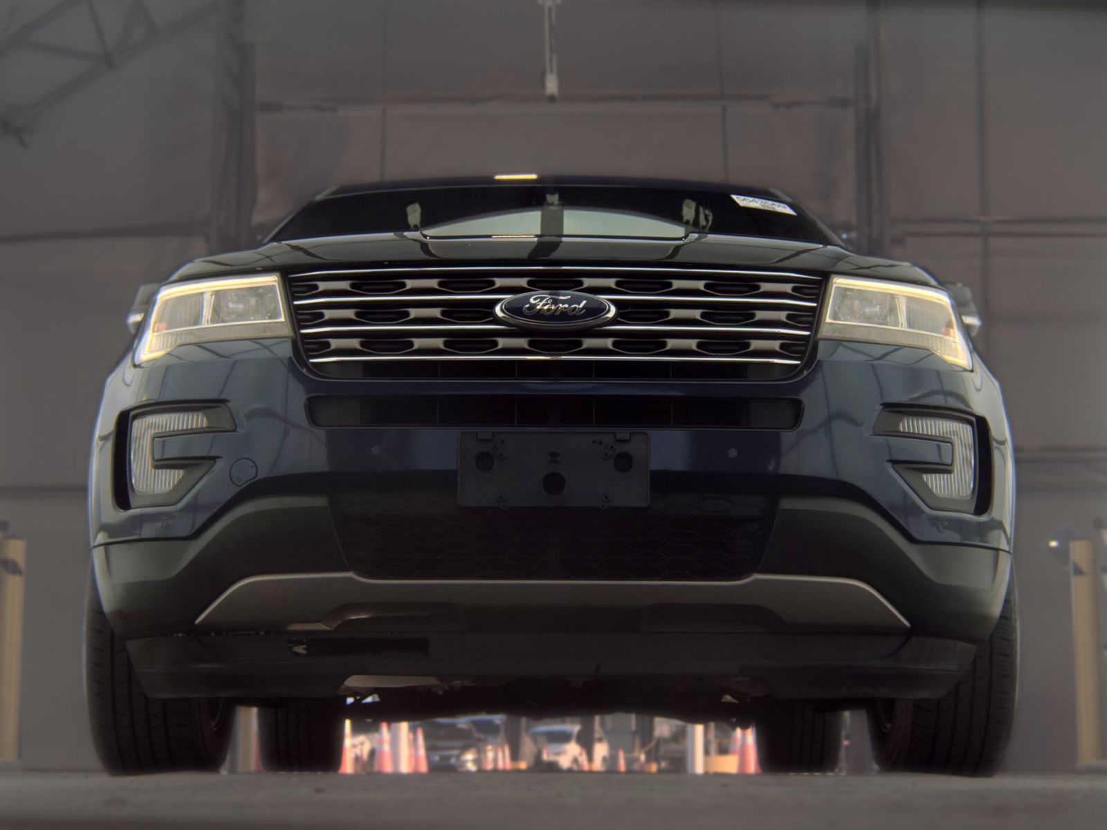 FORD EXPLORER - 4