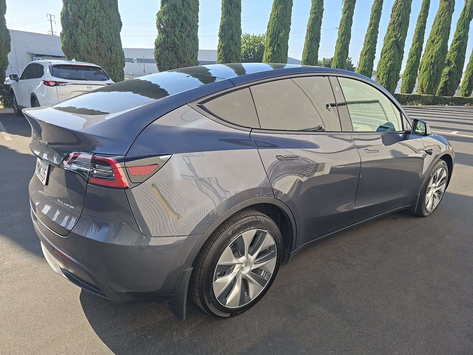 TESLA MODEL Y - 5