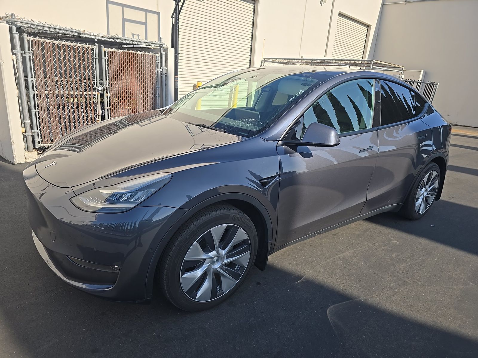 TESLA MODEL Y - 1