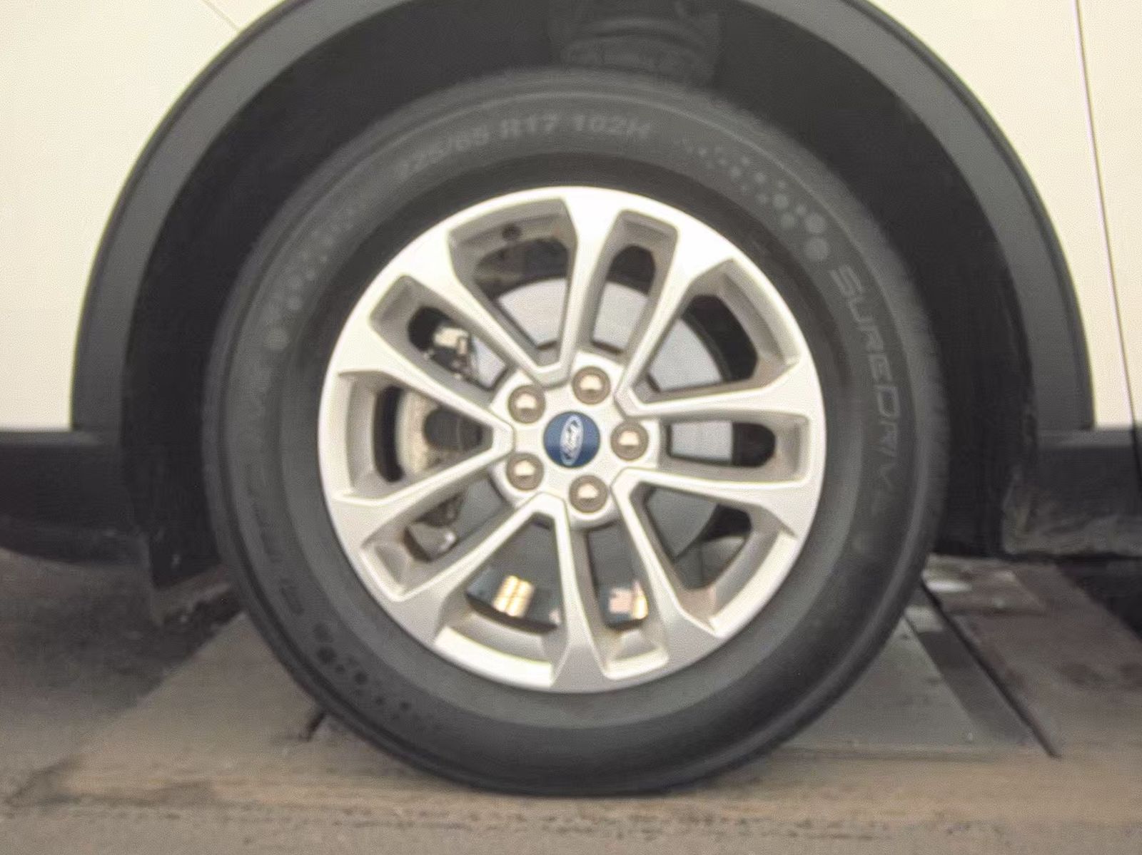 FORD ESCAPE - 10