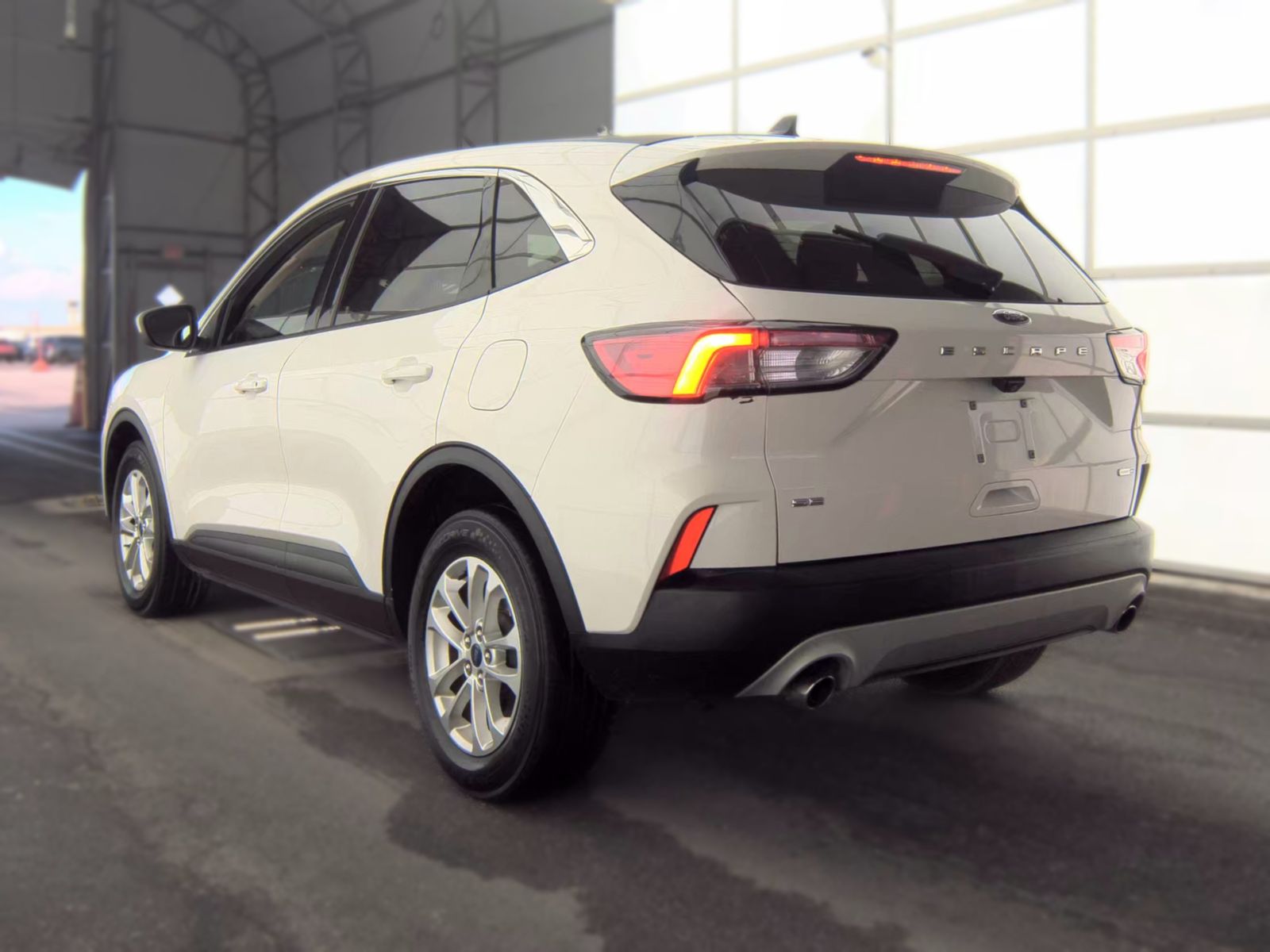FORD ESCAPE - 9