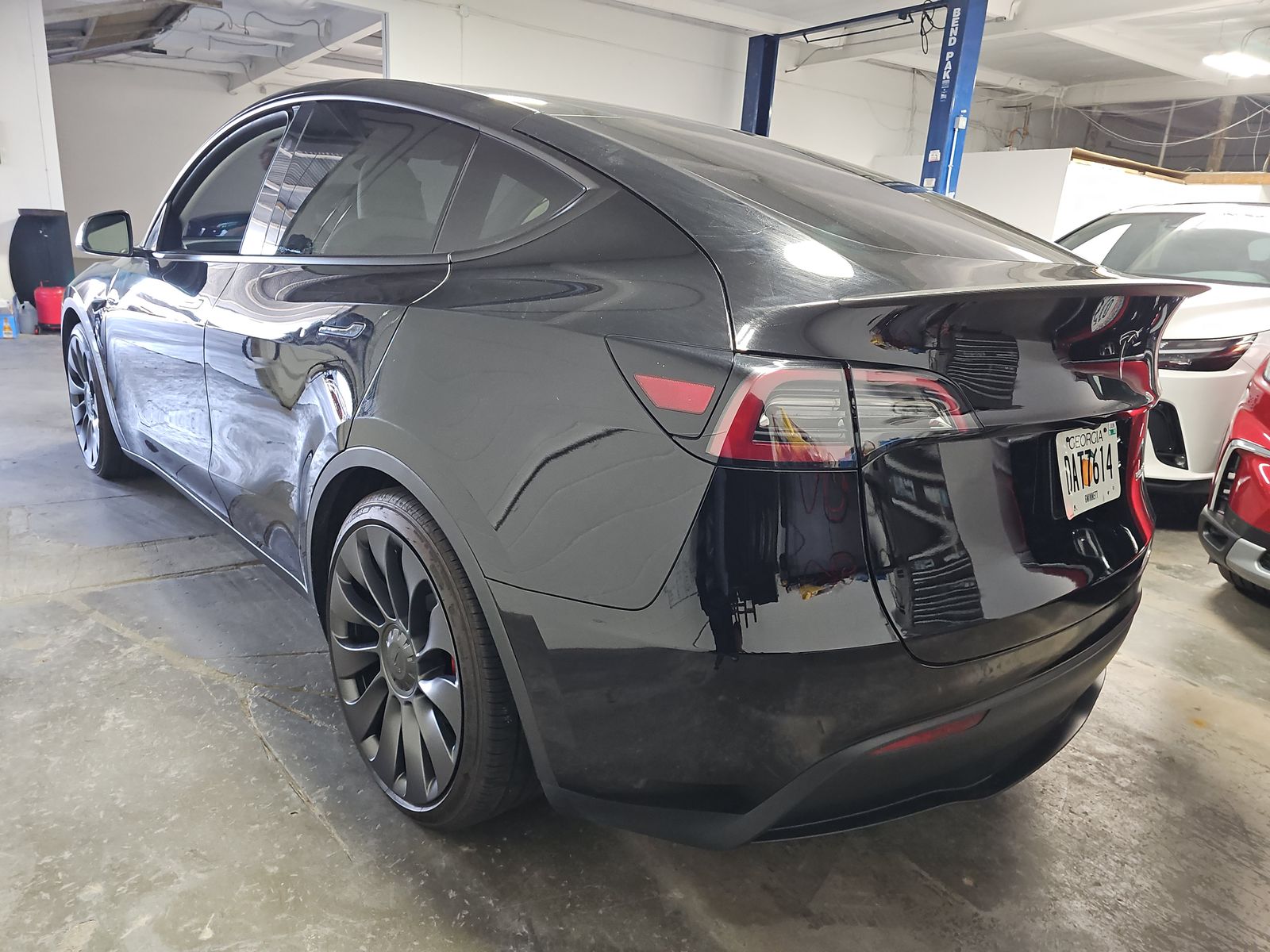 TESLA MODEL Y - 7