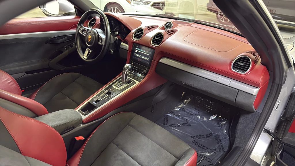 2022 Porsche 718 Boxster Spyder RWD