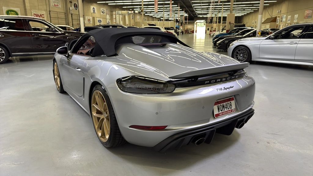 2022 Porsche 718 Boxster Spyder RWD