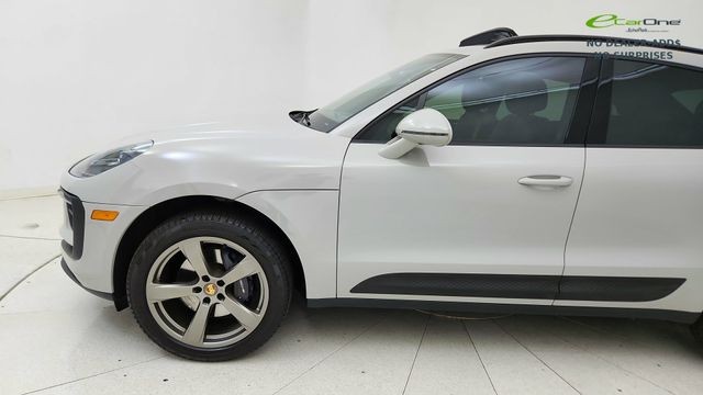 2024 Porsche Macan Base AWD