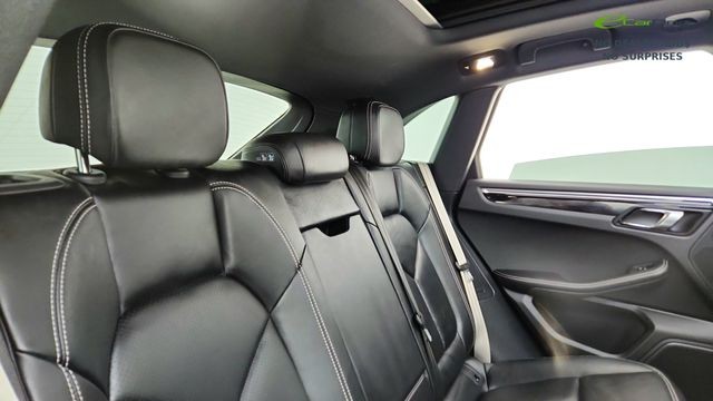 2024 Porsche Macan Base AWD