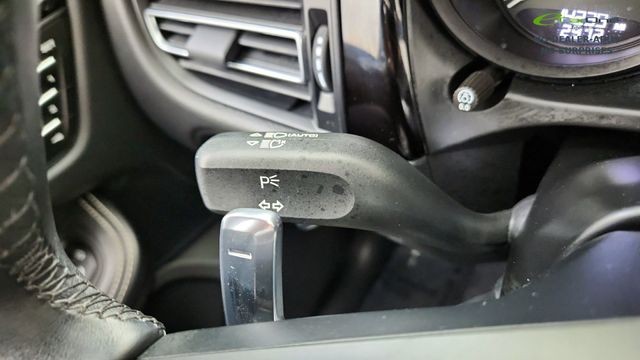 2024 Porsche Macan Base AWD