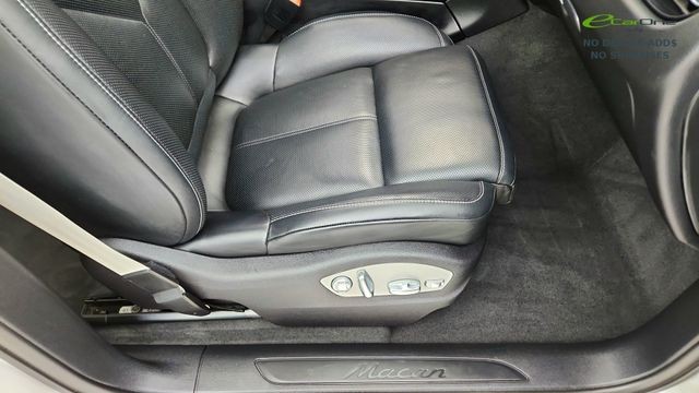 2024 Porsche Macan Base AWD